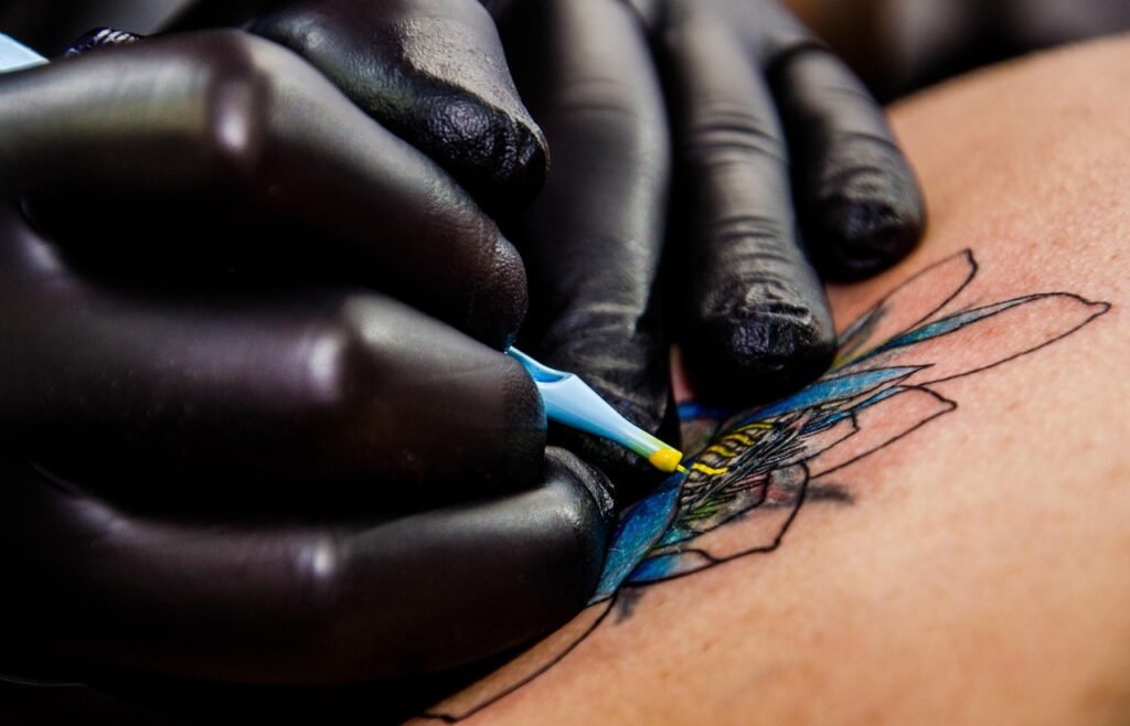 Contáctanos en Golden Line Tattoo en Azuqueca de Henares